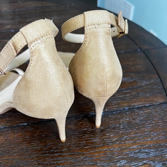 Enzo Angiolini Gold Shoes BRAND NEW, NEVER WORN! - Picture 6 of 13